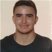 Profesor de matemáticas, actualmente cursando una ingeniería en la universidad de Málaga y capacitado para dar clases a alumnos desde primaria hasta bachiller